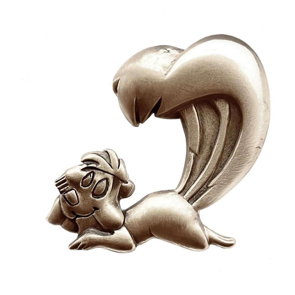 Vintage Pepe Le Pew Skunk Brooch – Looney Tunes Style Pin